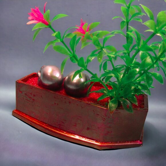 Aquarium Decoration  - Pink Coffin & Skulls with Flower Plant. - Picture 5 of 7